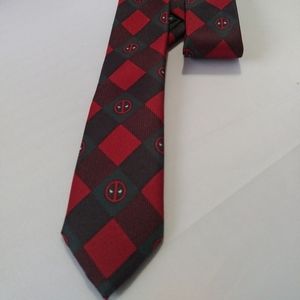 Deadpool Men's Skinny Tie  Exclusive Marvel Comics Disney Plaid